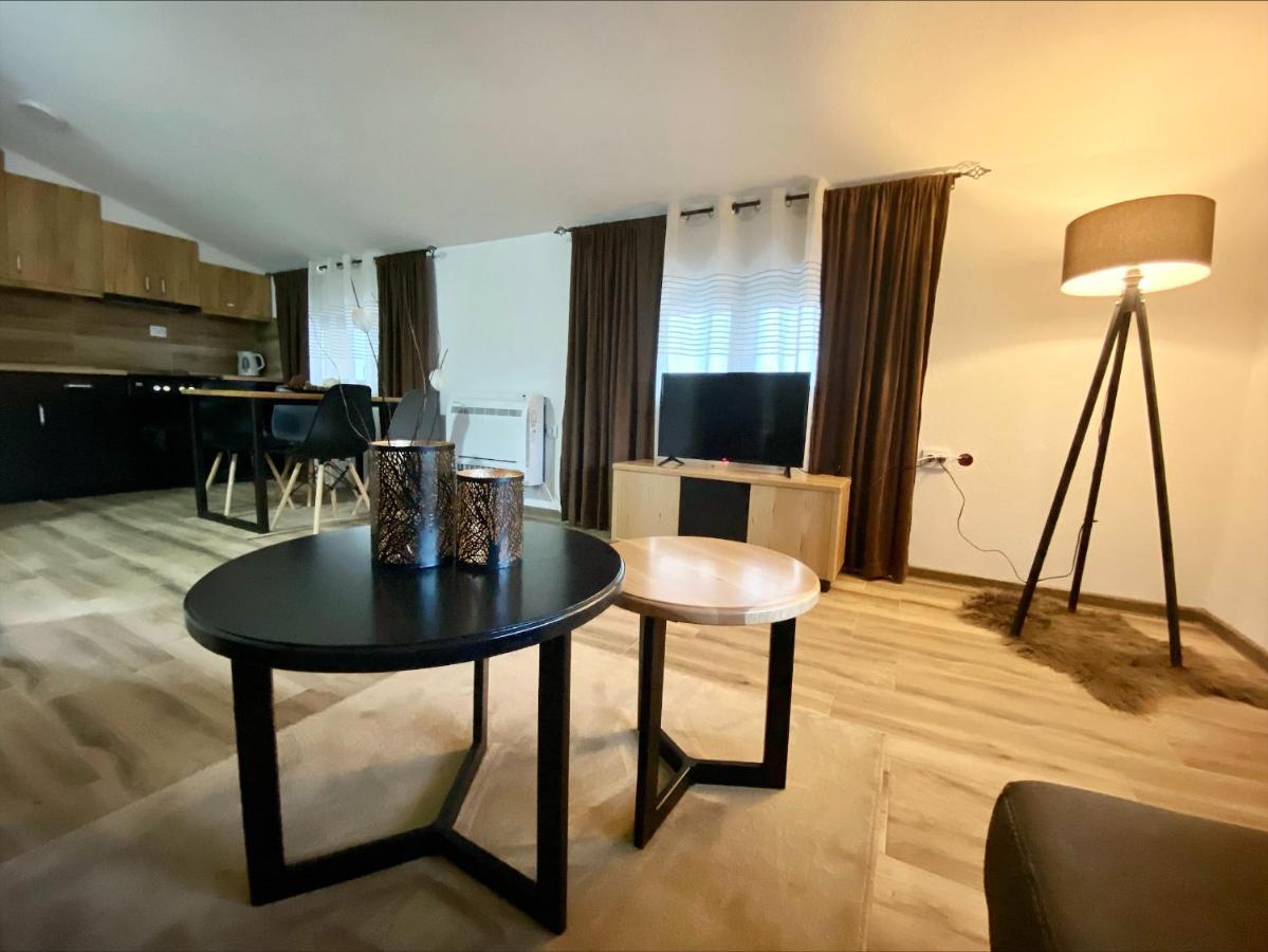 Clarina All Seasons Rooms & Apartments Крушево Екстер'єр фото